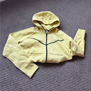 Nike Cropped Zip Up